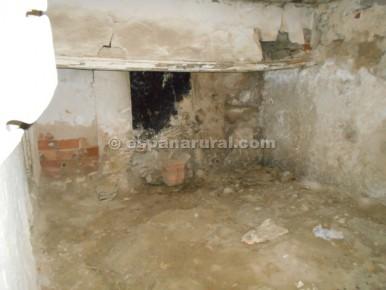 Townhouse for sale in Oria - € 22,000 (Ref: 3627094)