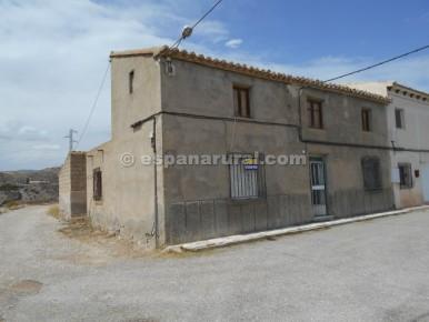 4 soveværelse Finca/Landehus til salg i Albox - € 56.000 (Ref: 3627220)