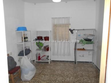 6 bedroom Townhouse for sale in Somontin - € 65,000 (Ref: 3627299)