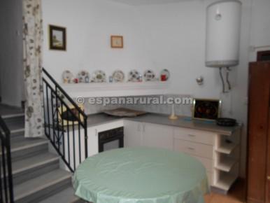 6 bedroom Townhouse for sale in Somontín - € 65,000 (Ref: 3627299)