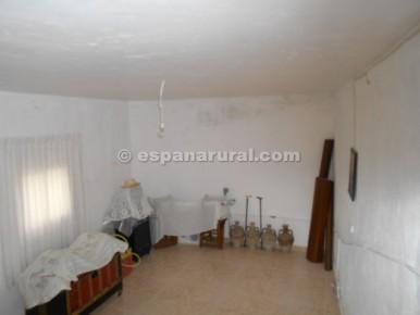 6 bedroom Townhouse for sale in Somontín - € 65,000 (Ref: 3627299)