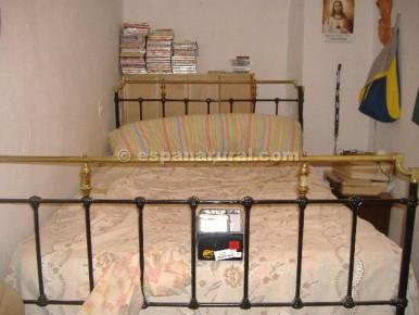 4 bedroom Townhouse for sale in Zujar - € 42,000 (Ref: 3627393)