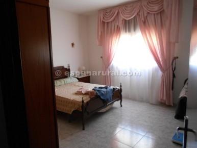 5 soveværelse Byhus til salg i Urrácal - € 109.950 (Ref: 3627460)