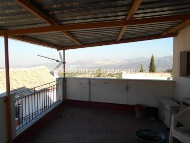 5 soveværelse Byhus til salg i Urrácal - € 109.950 (Ref: 3627460)