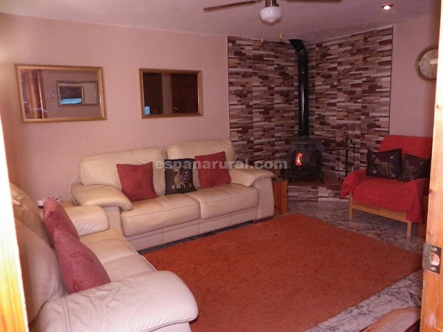 6 soveværelse Byhus til salg i Serón - € 90.000 (Ref: 3627469)