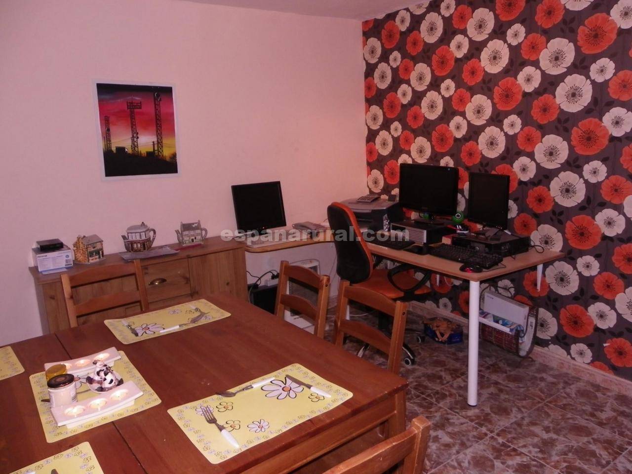 6 soveværelse Byhus til salg i Seron - € 90.000 (Ref: 3627469)