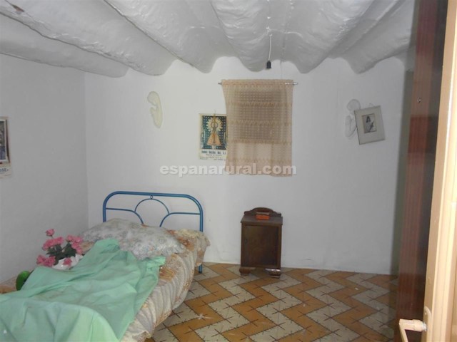 3 slaapkamer Finca/Landhuis te koop in Albox - € 97.000 (Ref: 3801386)