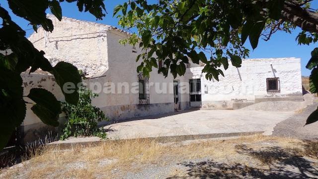 3 bedroom Finca/Country House for sale in Albox - € 97,000 (Ref: 3801386)