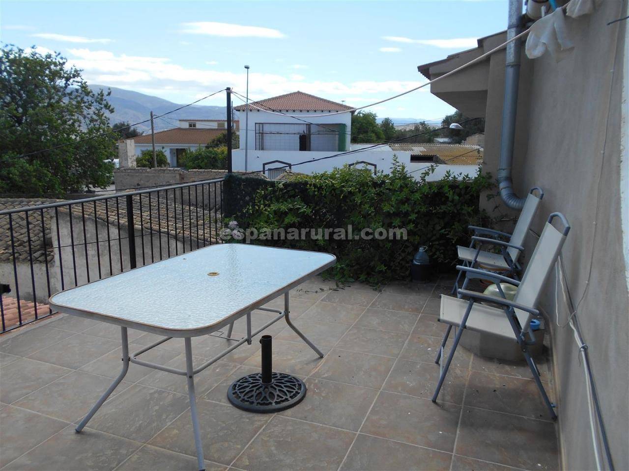 Casa de 4 habitaciones en Cela en venta con garaje - 65.000 € (Ref: 3971661)