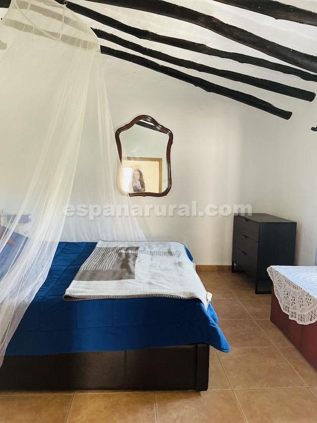 Casa de 4 habitaciones en Cela en venta con garaje - 65.000 € (Ref: 3971661)