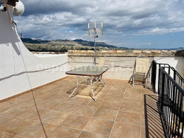 Casa de 4 habitaciones en Cela en venta con garaje - 65.000 € (Ref: 3971661)