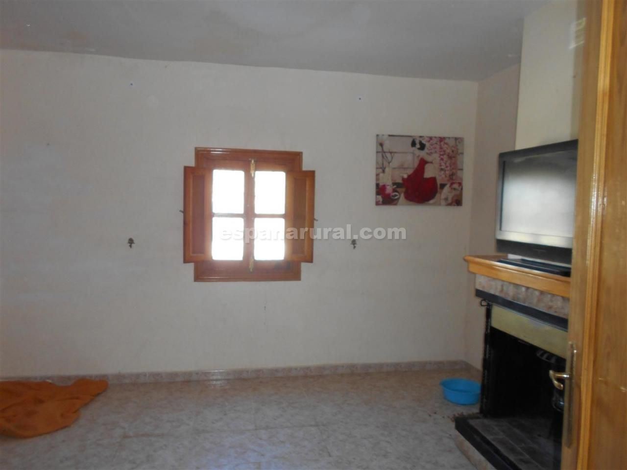 8 sovrum Finca/Hus på landet till salu i Baza - 135 000 € (Ref: 3982391)