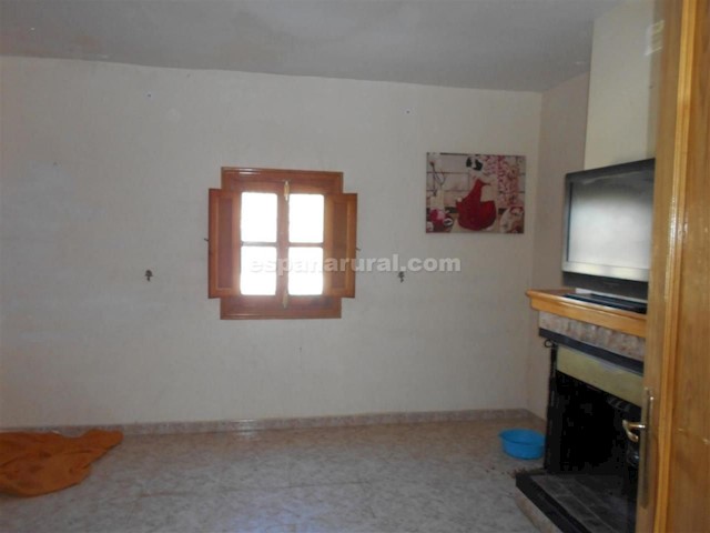 8 sovrum Finca/Hus på landet till salu i Baza - 135 000 € (Ref: 3982391)