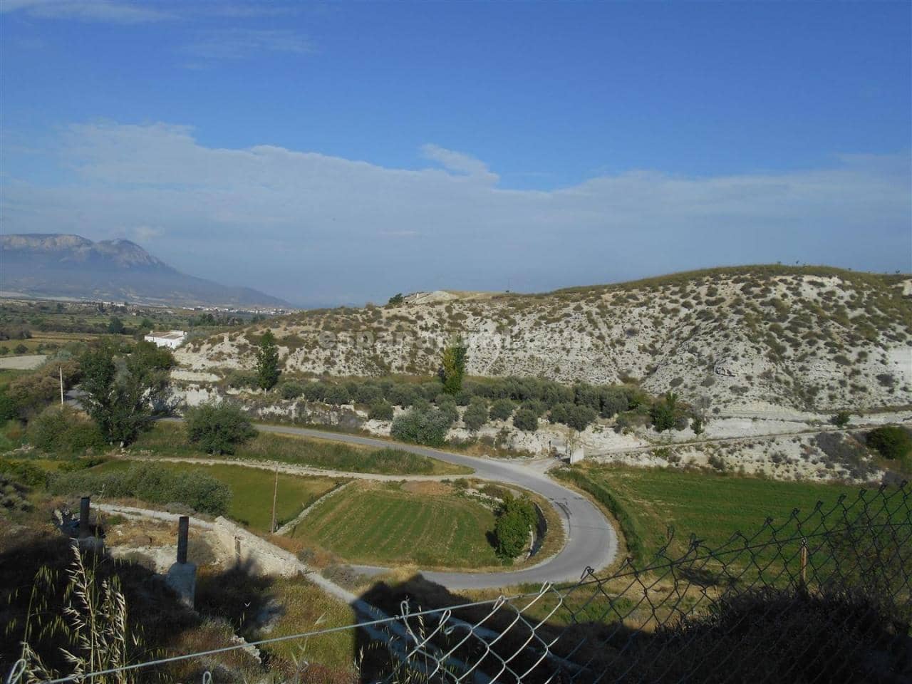 8 sovrum Finca/Hus på landet till salu i Baza - 135 000 € (Ref: 3982391)