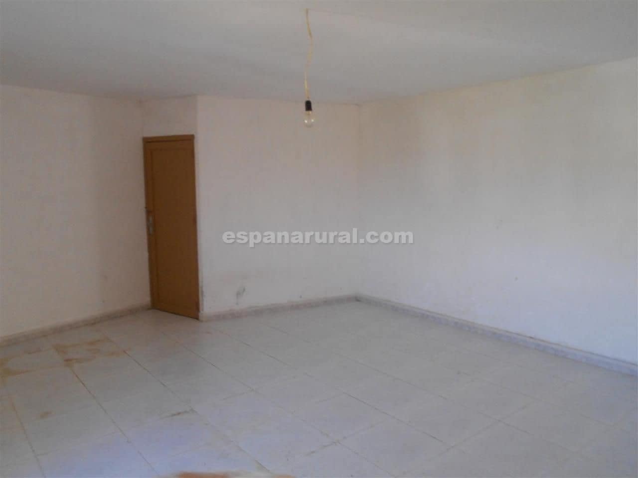 8 sovrum Finca/Hus på landet till salu i Baza - 135 000 € (Ref: 3982391)