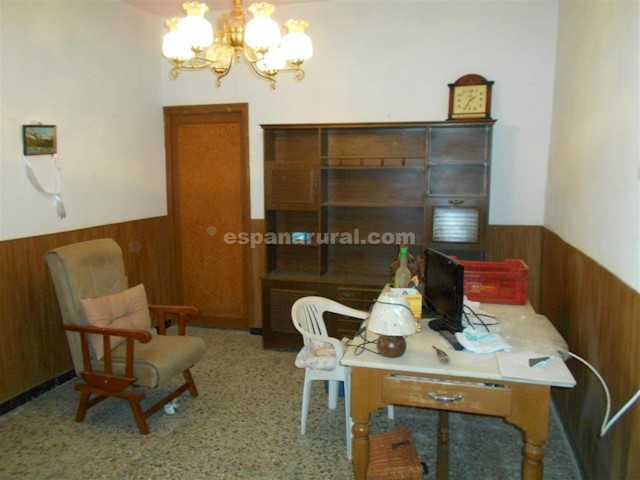 5 bedroom Finca/Country House for sale in Albox - € 116,000 (Ref: 3994952)