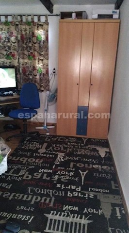 3 soveværelse Finca/Landehus til salg i Baza med swimmingpool - € 135.000 (Ref: 4014553)