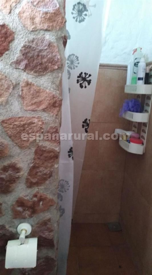 3 soveværelse Finca/Landehus til salg i Baza med swimmingpool - € 135.000 (Ref: 4014553)