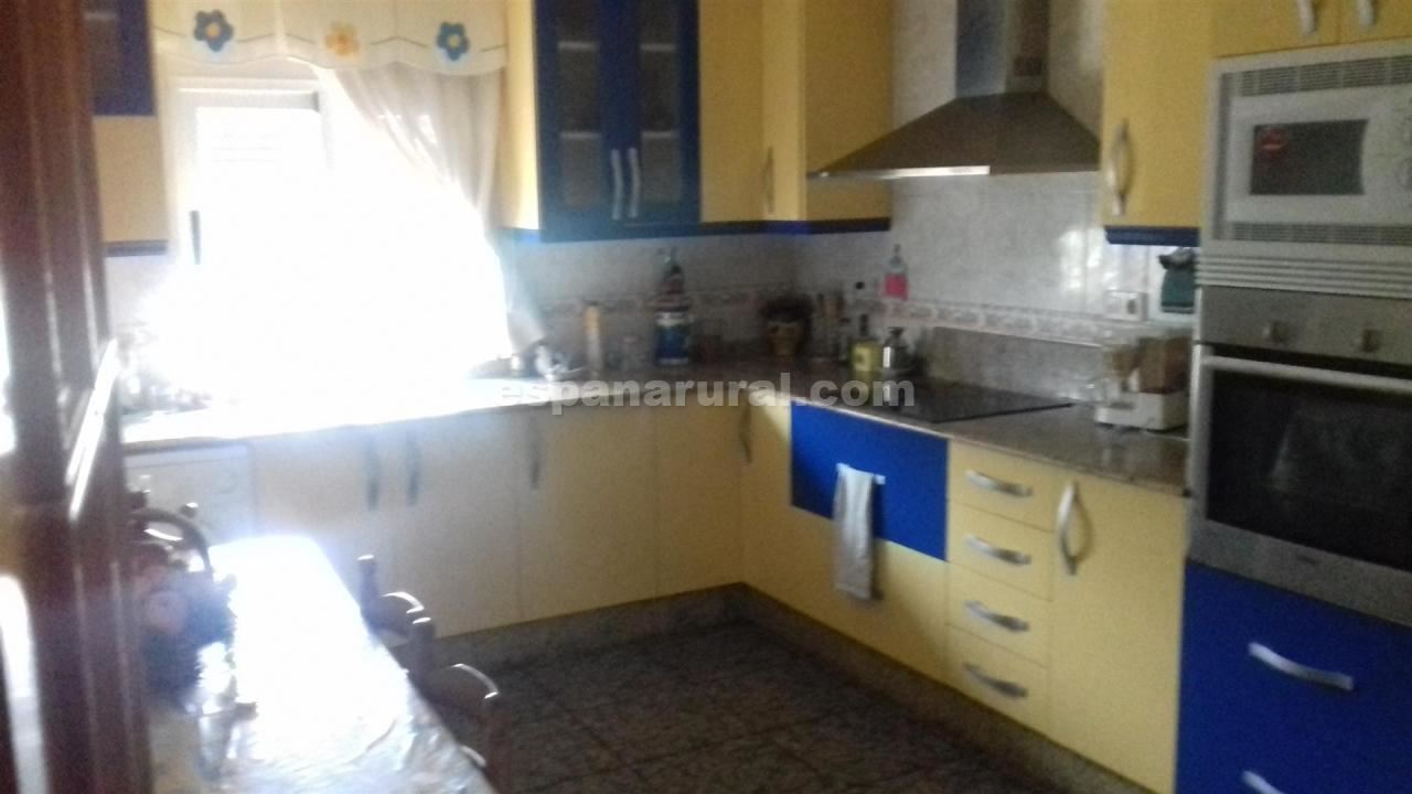 5 soveværelse Finca/Landehus til salg i Baza - € 249.950 (Ref: 4020869)