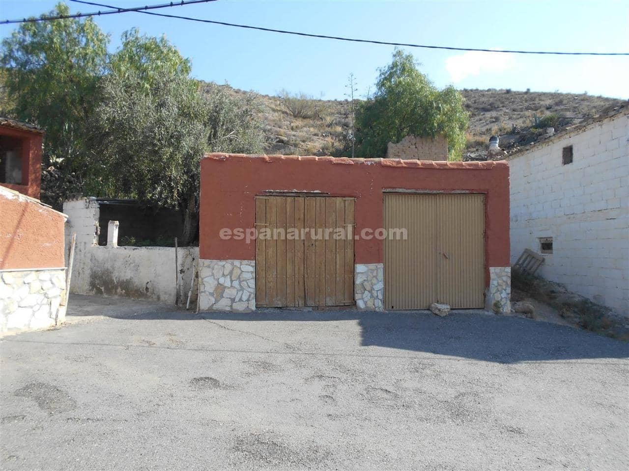 5 slaapkamer Finca/Landhuis te koop in Albox - € 159.000 (Ref: 4177286)