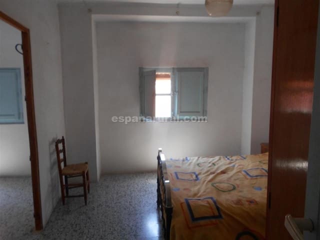 2 sovrum Hus till salu i Oria - 55 000 € (Ref: 4212404)