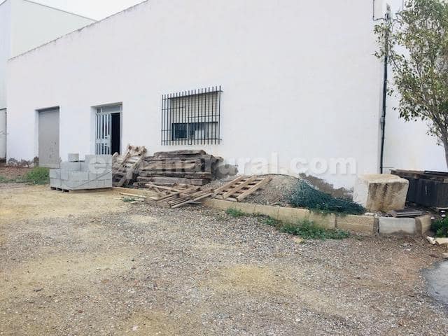 7 soveværelse Villa til salg i La Alfoquia med swimmingpool - € 450.000 (Ref: 4307624)