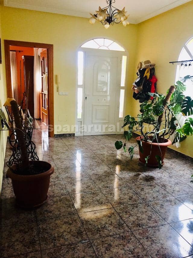 7 soveværelse Villa til salg i La Alfoquia med swimmingpool - € 450.000 (Ref: 4307624)