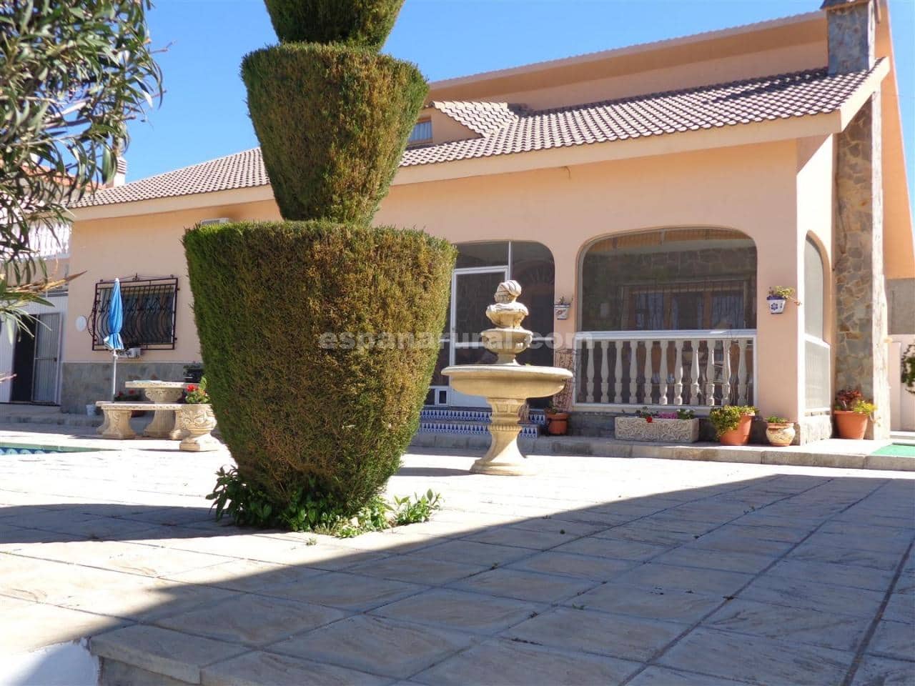 5 soveværelse Finca/Landehus til salg i El Hijate med swimmingpool - € 229.950 (Ref: 4561666)