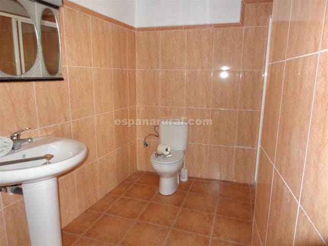 4 makuuhuone Omakotitalo myytävänä paikassa Chirivel - 99 000 € (Ref: 4592860)