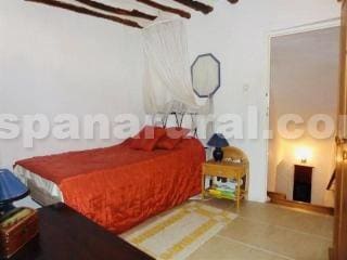 7 soveværelse Byhus til salg i Sierro - € 79.000 (Ref: 4871881)