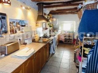 7 soveværelse Byhus til salg i Sierro - € 79.000 (Ref: 4871881)