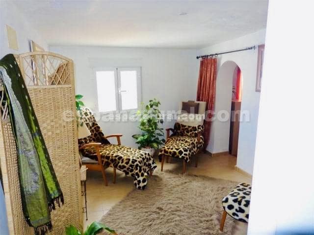 7 soveværelse Byhus til salg i Sierro - € 79.000 (Ref: 4871881)