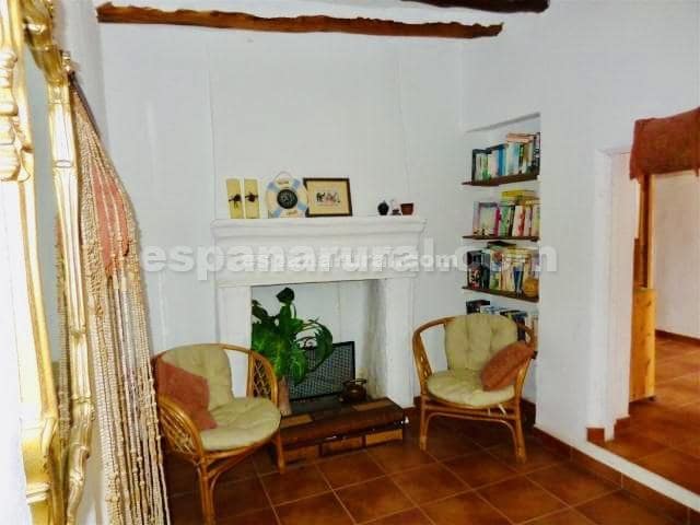 7 soveværelse Byhus til salg i Sierro - € 79.000 (Ref: 4871881)