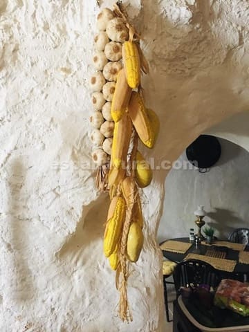 7 soveværelse Byhus til salg i Sierro - € 79.000 (Ref: 4871881)