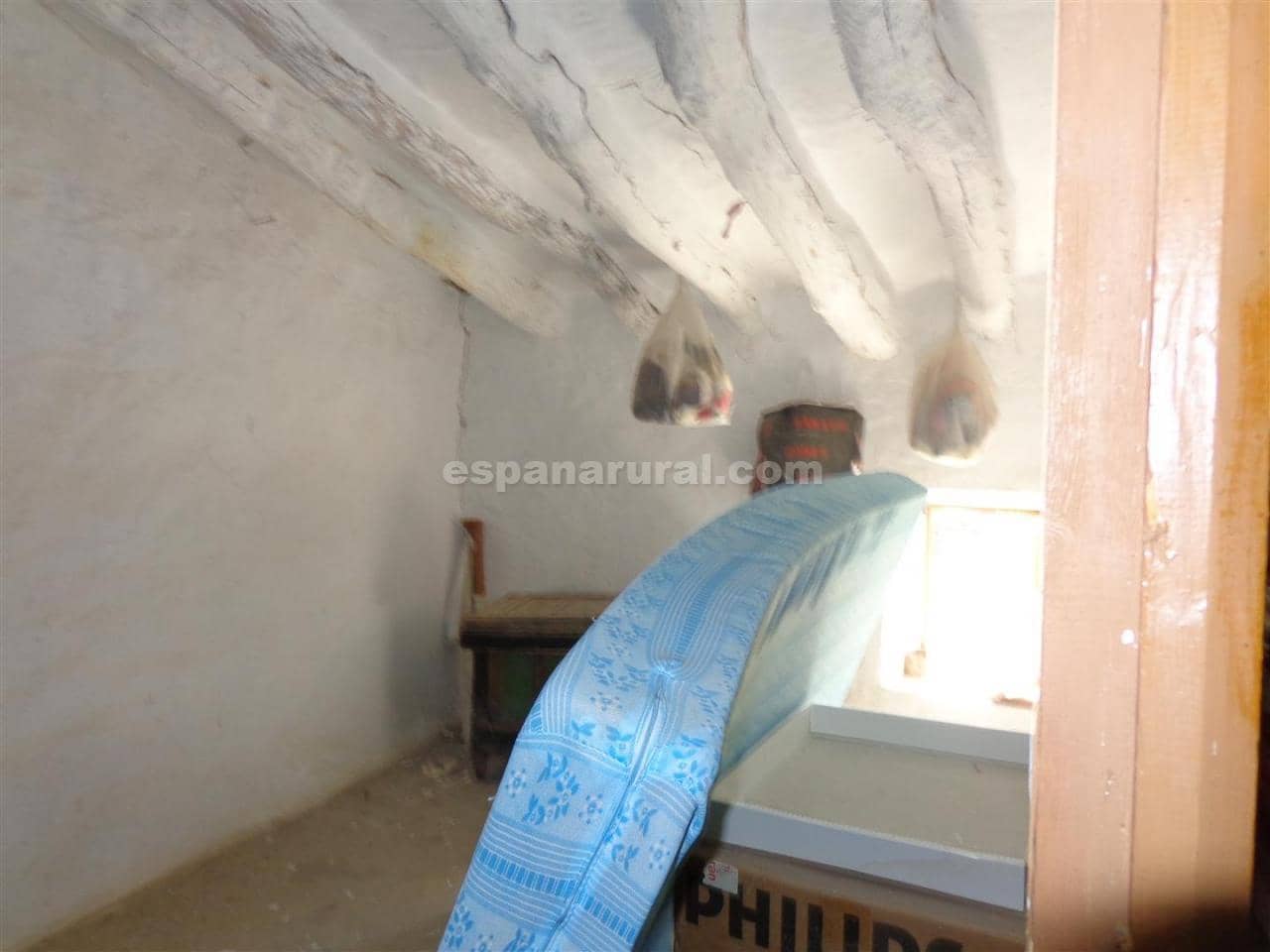 3 slaapkamer Huis te koop in Oria - € 46.000 (Ref: 4890870)