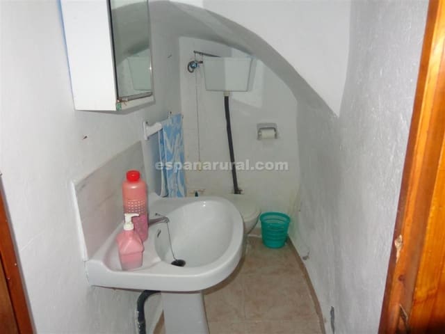 4 soveværelse Byhus til salg i Somontín - € 39.000 (Ref: 4952942)