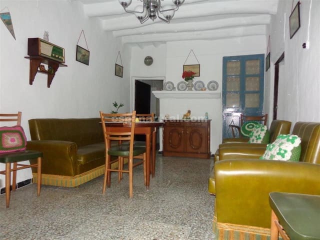 4 soveværelse Byhus til salg i Somontín - € 39.000 (Ref: 4952942)