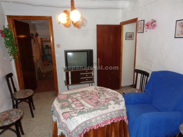 4 soveværelse Byhus til salg i Somontín - € 39.000 (Ref: 4952942)