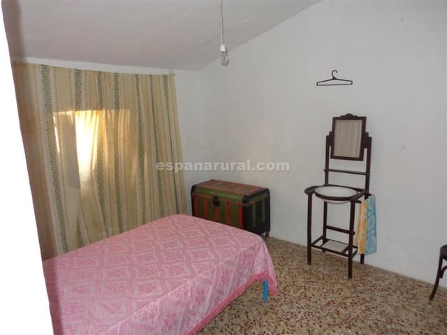 4 soveværelse Byhus til salg i Somontín - € 39.000 (Ref: 4952942)