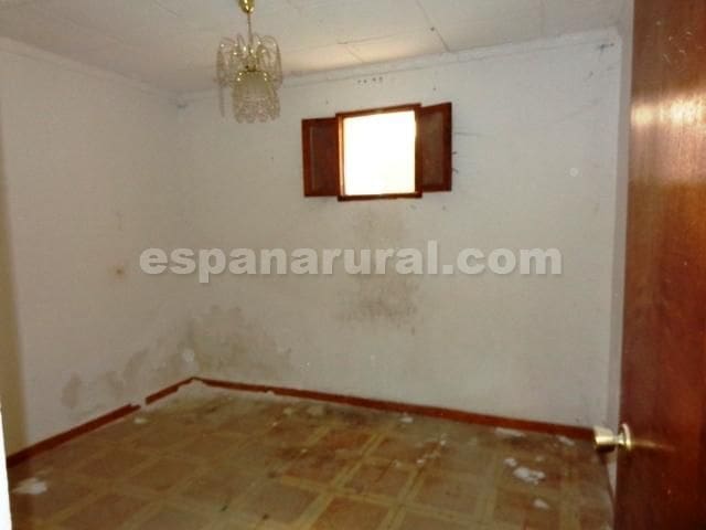 3 slaapkamer Finca/Landhuis te koop in Oria - € 32.000 (Ref: 5114541)