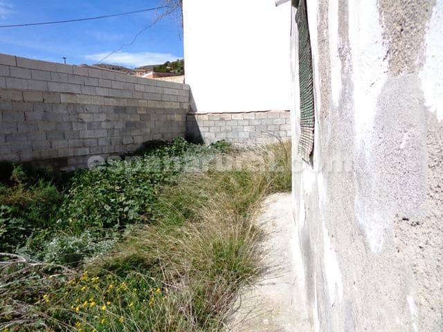 6 bedroom Townhouse for sale in Somontin - € 79,950 (Ref: 5148849)