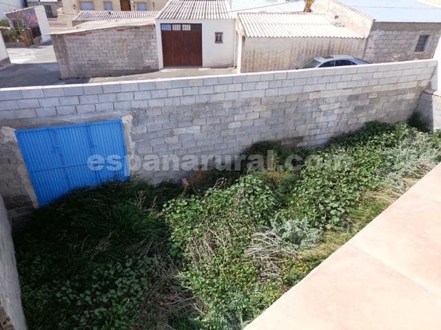 6 bedroom Townhouse for sale in Somontin - € 79,950 (Ref: 5148849)