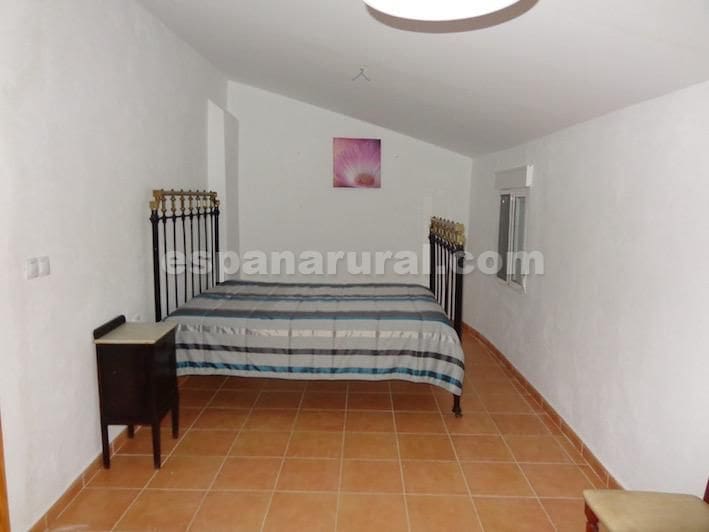 7 soverom Hus til salgs i Somontin - € 49 995 (Ref: 5243687)