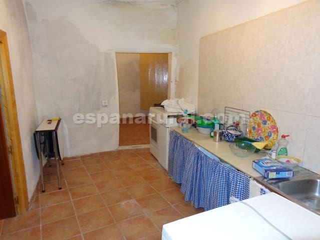 7 soveværelse Byhus til salg i Somontín - € 49.995 (Ref: 5243687)