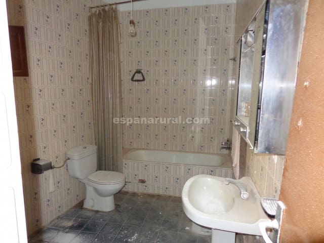 4 slaapkamer Huis te koop in Cantoria - € 59.900 (Ref: 5375823)