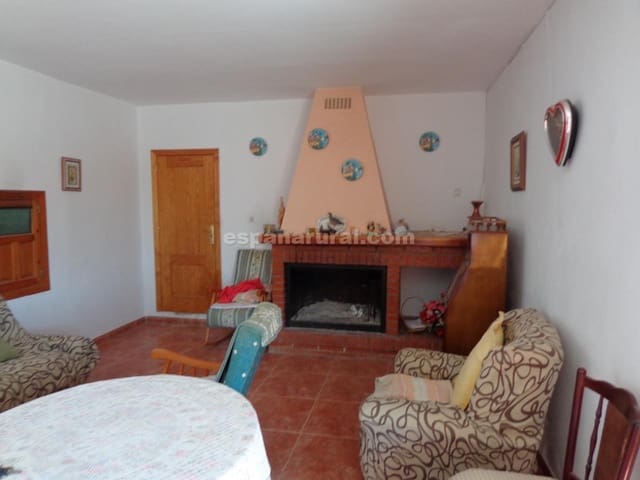 4 soverom Hus til salgs i Almanzora, Cantoria - € 128 000 (Ref: 5453519)