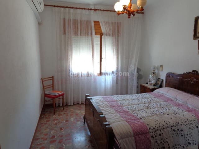 4 soverom Hus til salgs i Almanzora, Cantoria - € 128 000 (Ref: 5453519)