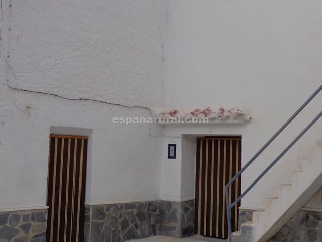 4 soveværelse Byhus til salg i Caniles - € 83.000 (Ref: 5469785)