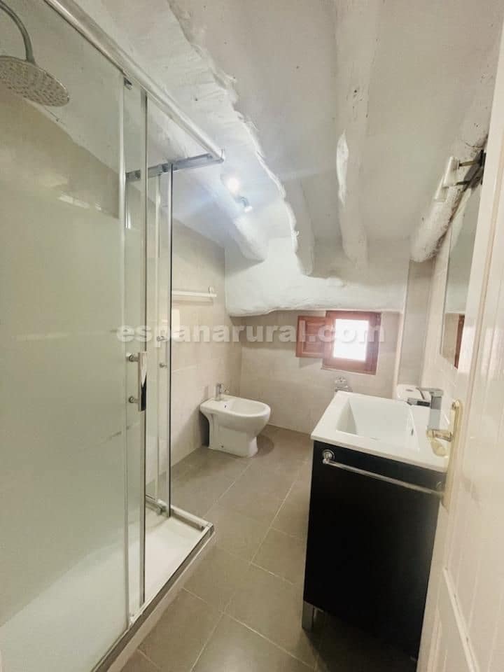 4 soveværelse Finca/Landehus til salg i Cela - € 104.900 (Ref: 5751633)