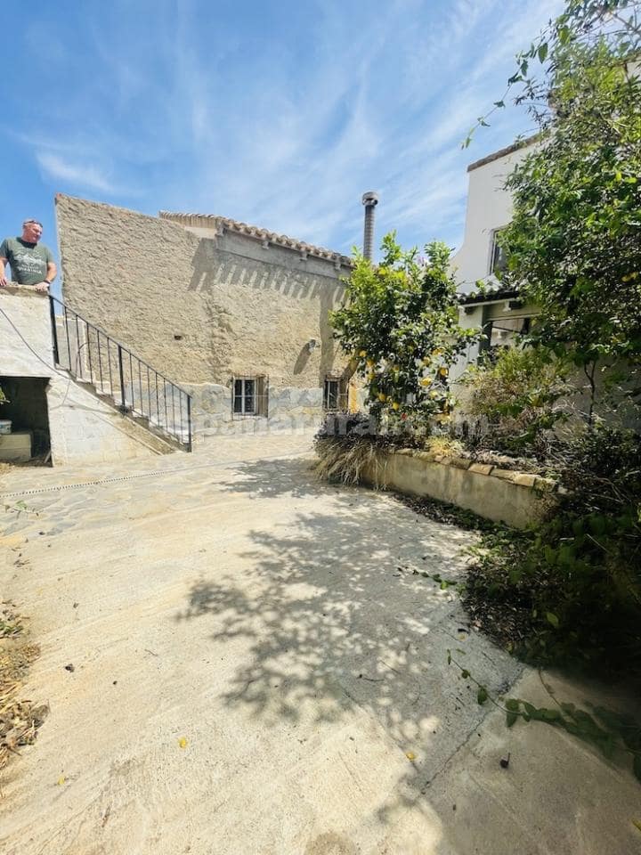 4 soveværelse Finca/Landehus til salg i Cela - € 104.900 (Ref: 5751633)